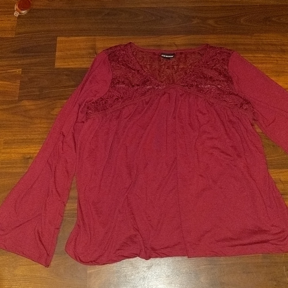 Long sleeve top